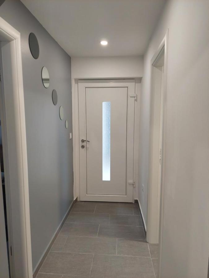 Apartman Karla ยาดริยา ภายนอก รูปภาพ